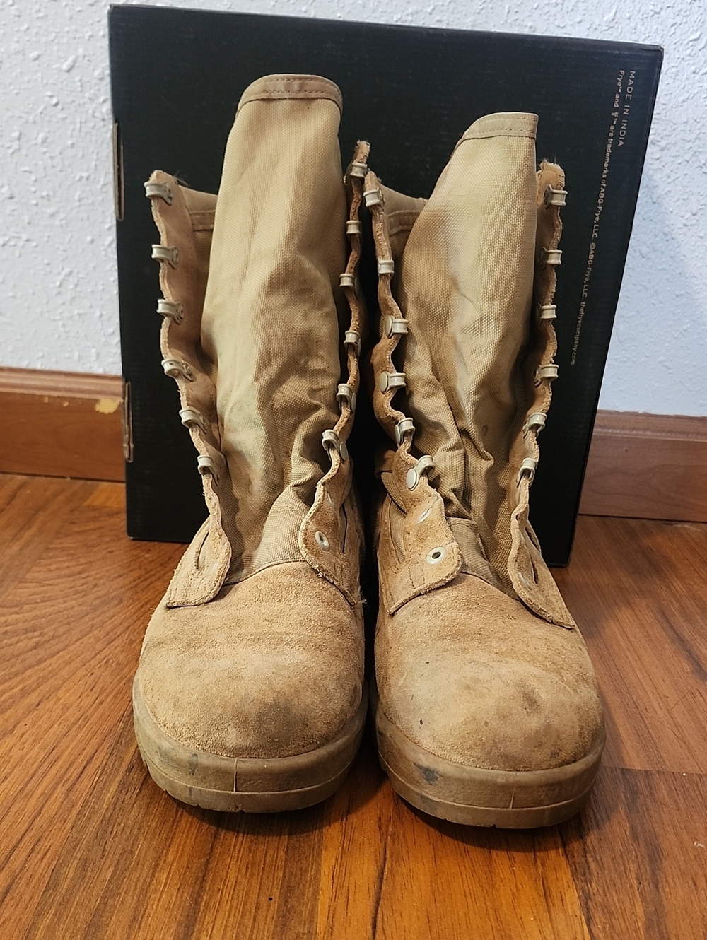 Men's Size 7.5 W Belleville Tan Waterproof Tactical Boots